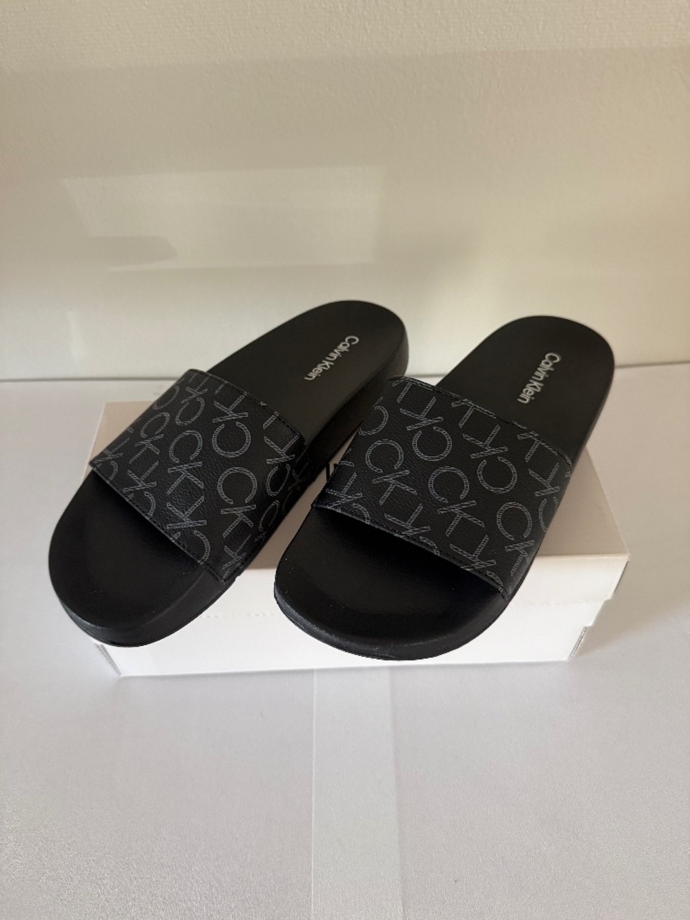 Women's Summer Outdoor Pool Slide Sandals Size 7